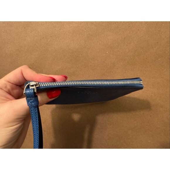 Coach Wristlet - Picture 3 of 6